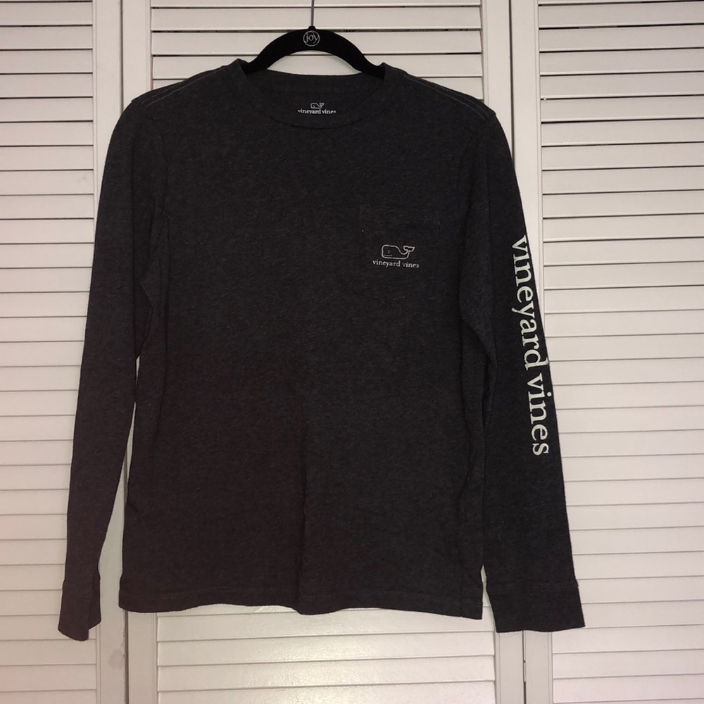 Long sleeve vineyard vines tee gray
